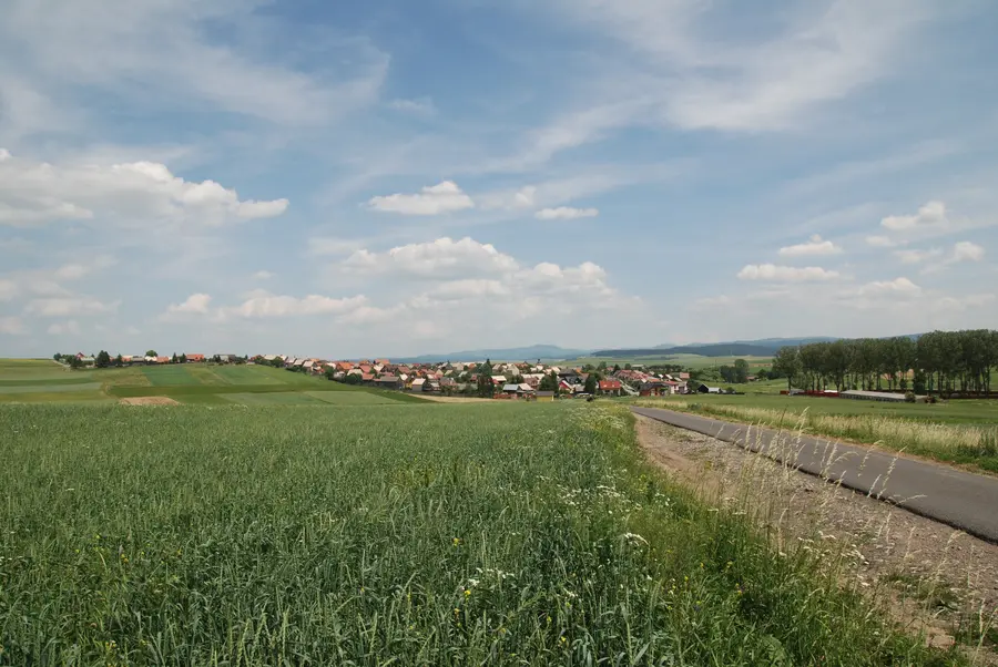 Žakovce, widok na wieś od strony południowej